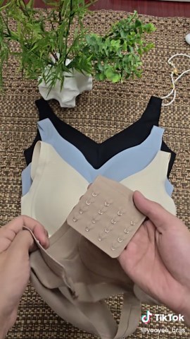 Why didn't no one tell me that wireless bras could actually push up and feel this good?#fyp #fouyou #TikTokShop #spotlightfinds #TikTokShopMonthersDay #TikTokShopRestock #dealsforyoudays #brareviews #jellybra #tiktokshopcreatorpicks #Comfortablebra #jellybra #beautyhacks #womensfashion #nounderwirebra #bra #bras #comfybra #seamlessbra #wirelessbra