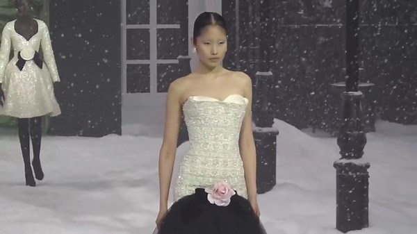 Richard Quinn and top designers dazzle at London Fashion Week Show