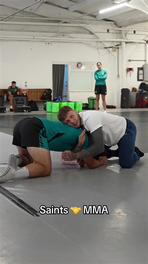 Mastering the Anaconda Choke Technique in MMA