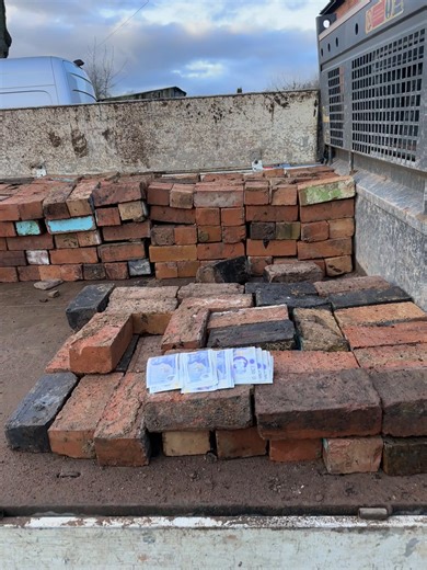 Buy Old Bricks for Cash: A Great Opportunity!