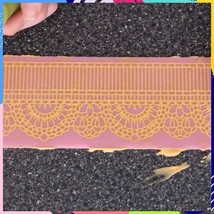 547K views · 4.4K reactions | How To Make Mini Fondant Cakes By: Rosie's Dessert Spot | MetDaan Cakes | Facebook