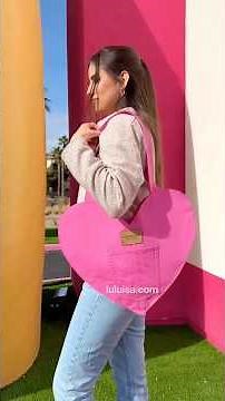 💗 Turning Old Jeans into a Heart Tote 👛 You Won’t Believe the Glow-Up! 😍♻️