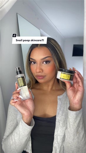 Would you put snail POOP on your face? For perfect glass skin?! ☝️ #snailmucin #snailmucinessence #snailmucinbenefits #cosrxsnailessence #cosrxindonesia #snailskincare #snailskinproducts #tiktokshopuk #tiktokmademebuyit #paydaysale @COSRX Official Snail mucin Snail mucin essence Snail mucon before and after Snail mucin moisturizer Snail mucin cream Snail mucin purging Cosrx snail mucin Cosrx snail cream Cosrx snail mucin essence Cosrx snail 92 moisturizer Cosrx snail Cosrx snail essence Cosrx sn