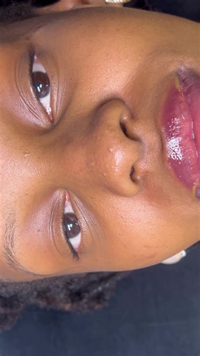 Transform Your Look with Hybrid Lash Extensions