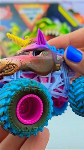 Monster Jam Color Change Unboxing! Monster Jam World Finals! #monsterjam #monstertruck #unboxing