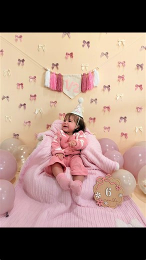 6 Month DIY Photo Shoot for My Sweet Girl