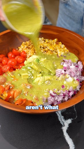 Kelly Scott on Instagram: "How to make a delicious & hearty cilantro lime quinoa and grilled corn salad! 🥗 Sign up for my newsletter to keep up to date with recipes and cooking techniques! Comment “NEWSLETTER” and I’ll send you a link to your DMs to join my community! Recipe: * 1 cup quinoa * salt * 4 corn on the cob, husk removed * 3 bell peppers * 1/2 red onion, diced * 12 oz cherry tomatoes, halved * 1/2 cup cilantro, minced * 1 avocado, diced Dressing: * 3 limes, juiced * 1 orange, juiced *