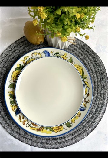 Elegant Printed Dinner Sets for Your Table