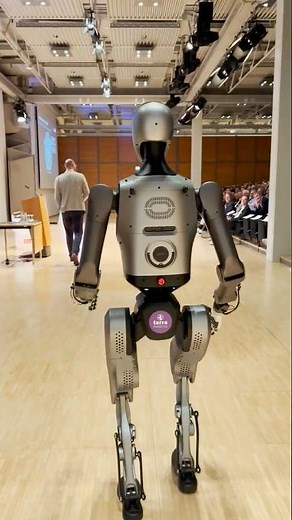 🦾 Humanoide Roboter, KI und neue Märkte: Das war die it’s OWL Strategietagung