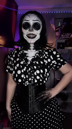 DIY Coraline Other Mother Costume: The Button Eyes Look