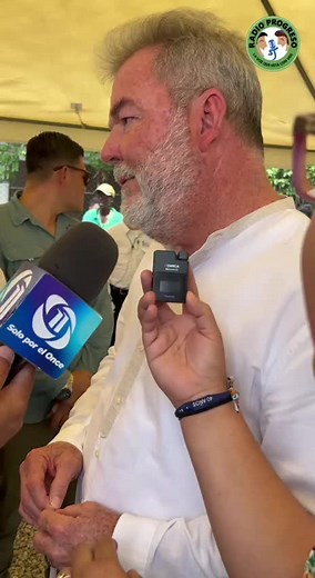 El Foro de Mujeres por la Vida denunció públicamente al alcalde de San Pedro Sula, Roberto Contreras, por mofarse de la violencia doméstica y de género en un video. Lejos de pedir disculpas por abordar de esa manera un tema tan delicado, afirmó que