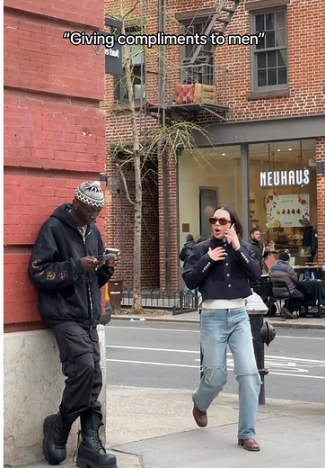 Giving Compliments to Men: A Social Experiment