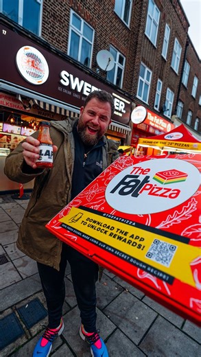 HORNCHURCH’S £1 PIZZA FRENZY: 2,322 SOLD IN ONE NIGHT AS SLAP SAUCE AND FAT PIZZA BREAK RECORDS! At Elm Park in Essex our monster condiment @slapsauceuk and @thefatpizza joined forces on Friday night, selling an incredible 2,322 £1 pizzas in a single, sold-out service. Queues wrapped around the Street as families, teens and pensioners snapped up the pizzas loaded with Slap! The ovens never stopped and the crowd was buzzing, proper food, proper people & proper madness! This blockbuster link-up wa