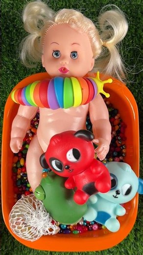 Full of 3 Rainbow Bathtubs Candy! 🌈 M&M's & Magic Slime Cutting Fun for Kids #RainbowBath