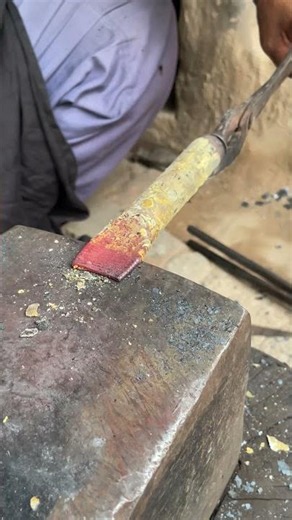 Forging a Round Steel Pipe into a Perfect Flat End 🔥⚒️ | Satisfying Metalworking. #shorts