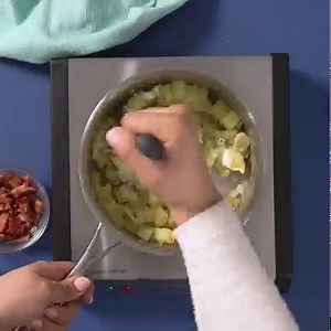 5.1K views · 51 reactions | If you, like us, are a blue cheese lover, this recipe’s for you. Crispy Blue Cheese Chicken is on this week's #EveryPlate menu. | EveryPlate | Facebook