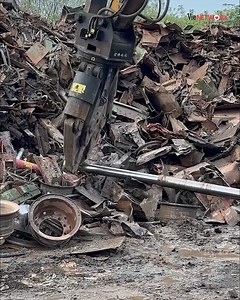 666K views · 4.6K reactions | Installing wind turbine blades for a sustainable future | Chiến Binh Tí Hon - Dong Tay Promotion | Facebook