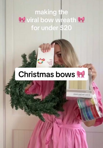Cute Christmas Wreath Ideas Under $20 from Kmart