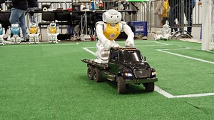 9.2K views · 957 reactions | Der RoboCup / Roboter Fußball Modell Hobby Spiel Leipzig 2022 Robot Goalkeeper der HTWK Leipzig #soccer | Bikonkav | Facebook