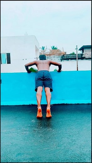 Cable Crossover + Reverse Fly Superset