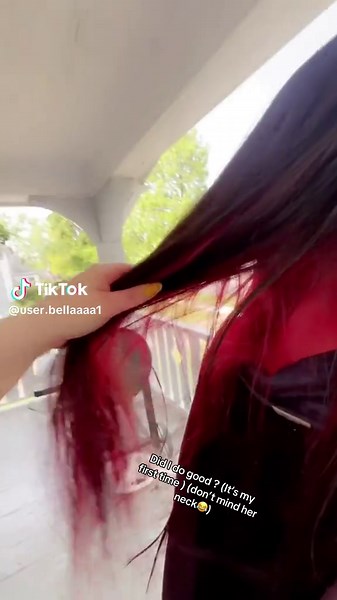 Primer intento de peinado en cabello rojo