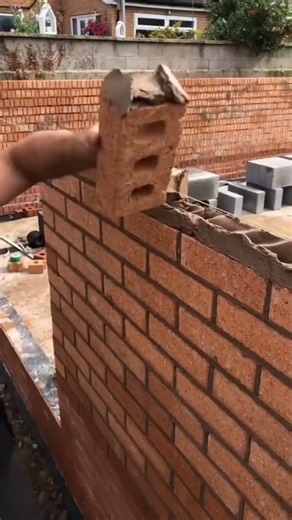 Satisfying Bricklaying Technique 🧱 | Essential Masonry Skills