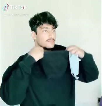 AMONG US COSPLAY (DESCRIPTION)