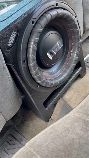 Ultimate Truck Console with Built-in 12-Inch Subwoofer for '99-'06 Silverado & Sierra Crew Cabs