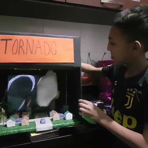 Como hacer una maqueta de un tornado
