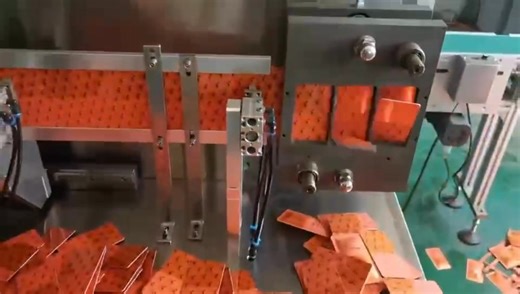 17K views · 42 reactions | One hand opening easy snap packet packaging machine #packaging #filling #sealing | RobotDigg Equip Makers | Facebook