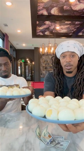 633K views · 7.9K reactions | Boiled egg eating contest for breakfast 讀 若  #fblifestyle #goodmorning #breakfast #eggs | Too Foolee | Facebook