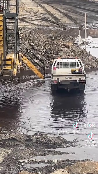 #fyipシツ #mining #foryoupage #miningtiktok #miners #fifolife #wordinthepit_mining #floods #livingthedream #fypシ゚ #thatsacartoon #miningtoys #mininglife