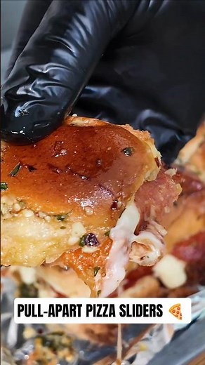 These Pull-Apart Pizza Sliders Hit Different