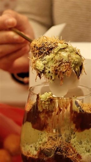 This Valentine’s, surprise someone special with our bolo na taça layers of soft cake, creamy fillings, and flavors that melt hearts at first bite 😍✨ Perfect to share… or not (we won’t judge 😉) Sweet, beautiful, and made with love just like the best relationships 🤎 🎁 A romantic treat 🍓 Rich flavors 💝 A dessert that says “I care” Place your order now and make this Valentine’s extra delicious! | Brazilian Bakery Cafe