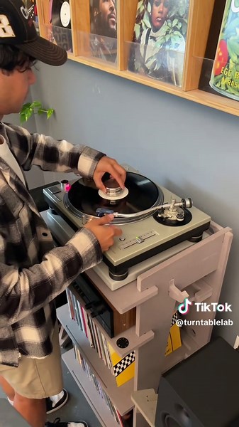 when you hit that record flip just right #bside #jetsetradio | vinyl