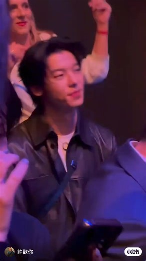 18K views · 1.6K reactions | Lướt tiktok thấy anh nhà bị nói là nhan...