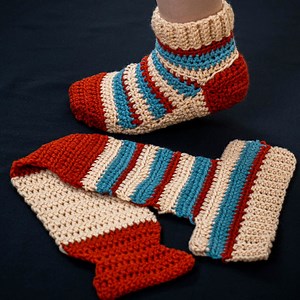1.7K views · 79 reactions | How to crochet slippers in the simplest way - even a beginner can handle it! | Miarti - Crochet and Knitting | Facebook