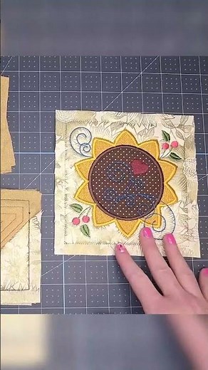 Video Tutorial: #NewVideo #YouTube #VideoTutorial #MiniQuilt #Sunflowers