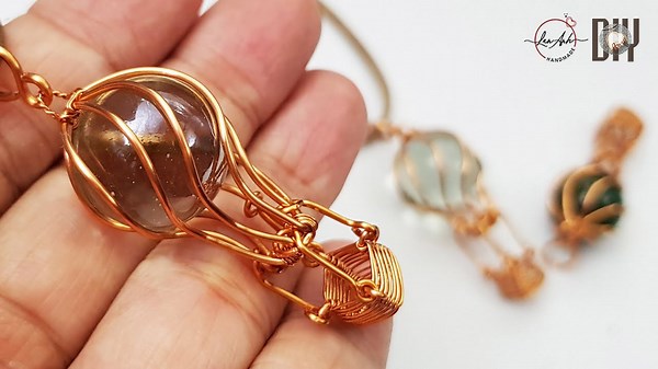 Hot air balloon with marbles from copper wire - pendant or decoration 483