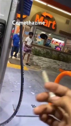 Comethazine gas #comethazine #crashout #rapper #funny #gasstation