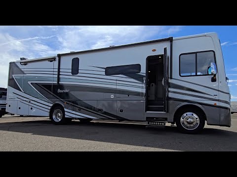 2025 Fleetwood BOUNDER 35K Quicksilver Roasted Almond. Relaxing Visual Reviews feat. the Best RVs!