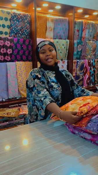 PRINTED LACES…🤩🤩🤩 Price:40k Available in store. Instagrnam 👉🏼house_of_phynah HOUSE OF PHYNA FIRST FLOOR SHOP 10 (THE CORNER SHOP ADJACENT TO AL AMEEN PERFUMES) MUSA GWADABE PLAZA, OPPOSITE KANO MODEL SCHOOL & AGRIMAN, ALONG WELLCARE, MURTALA MOHD WAY, KANO. OPENING HOURS-10am-9pm MONDAYS-SATURDAYS.✅ SUNDAYS-CLOSED ❌ 08169052444 0809 951 1511 Nation wide Delivery…. 🚚📦