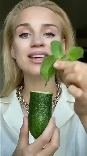 ISSEI funny video 😂😂😂 Perfect!👌🏻🥒