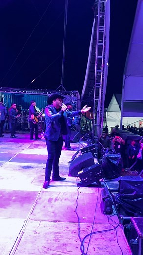 Del cielo y tú te elegiría a ti 👫🏻 | Calibre 50