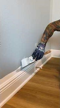 No tape. Just skill 😮‍🔥Hand cutting walls and trim the RIGHT way