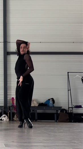Danse en Heels : Passion et Liberté d'Expression