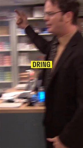 ⏰ Programmez vos réveils ! La SNCF ouvre demain, mercredi 1er octobre à 6h, sa billetterie pour les vacances de Noël🎄(pour les TGV qui circulent du 14 décembre 2025 au 7 janvier 2026) Les réservations Ouigo ouvriront également demain, pour des voyages prévus entre le 14 décembre 2025 et le 3 juillet 2026. Chaque année, cette mise en vente provoque une affluence record sur le site de la SNCF, avec plus d’un million de connexions simultanées. Réservez le plus tôt possible pour payer moins cher : 