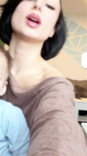 Journey of a Teen Mom: Embracing Parenthood