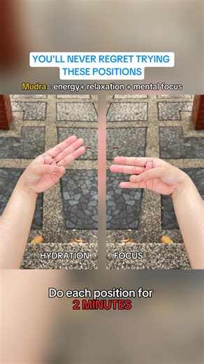 Did you know a simple mudra (hand gesture) can be a fantastic complement to your physical therapy routine? This technique helps: Boost Blood Circulation: Supporting muscle recovery and healing. Enhance Hydration: Optimizing cellular function (crucial for tissue repair!). Sharpen Mental Focus: Calming the mind for better body awareness and exercise execution. Soothe Stomach Pain: Reducing stress-related tension that impacts posture and movement. Just like physical therapy, mudras are a holistic t