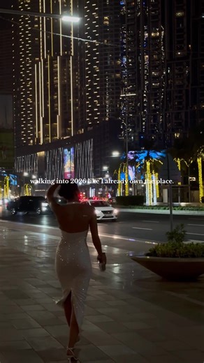 The upgrade is personal. 🦢 I am walking into 2026 with the intention of becoming the woman I have always dreamed of meeting. I am not